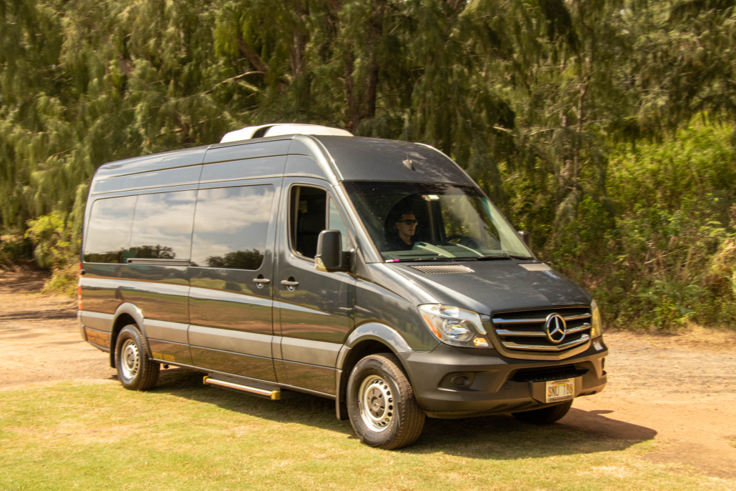 hawaiiairportshuttle kaui airport shuttle mercedes vans