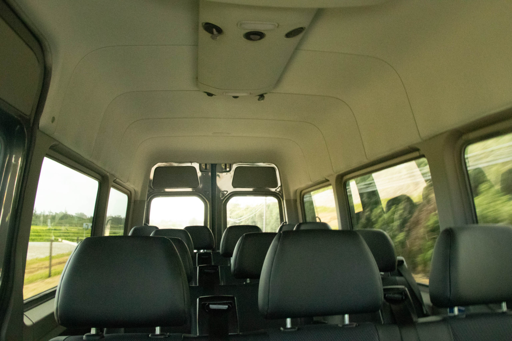 hawaiiairportshuttle kaui airport shuttle seats